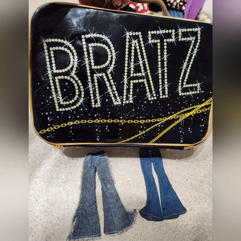 Vintage Bratz carrying case and pants
